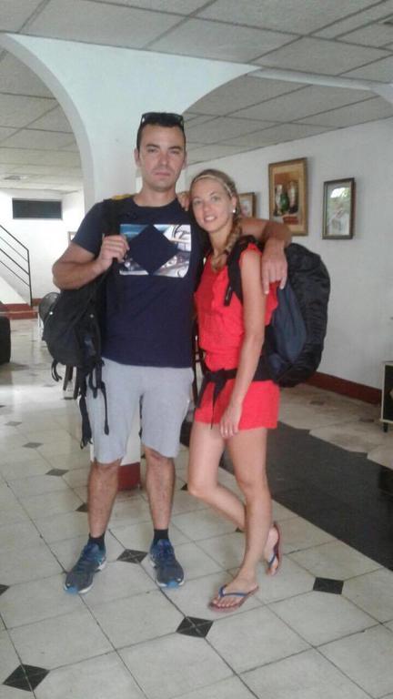 El Callejon Guest House เลออน ภายนอก รูปภาพ