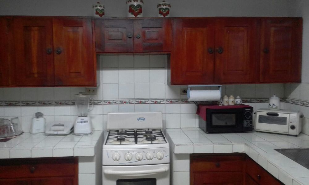 El Callejon Guest House เลออน ภายนอก รูปภาพ